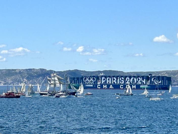 ARRIVEE DE LA FLAMME OLYMPIQUE